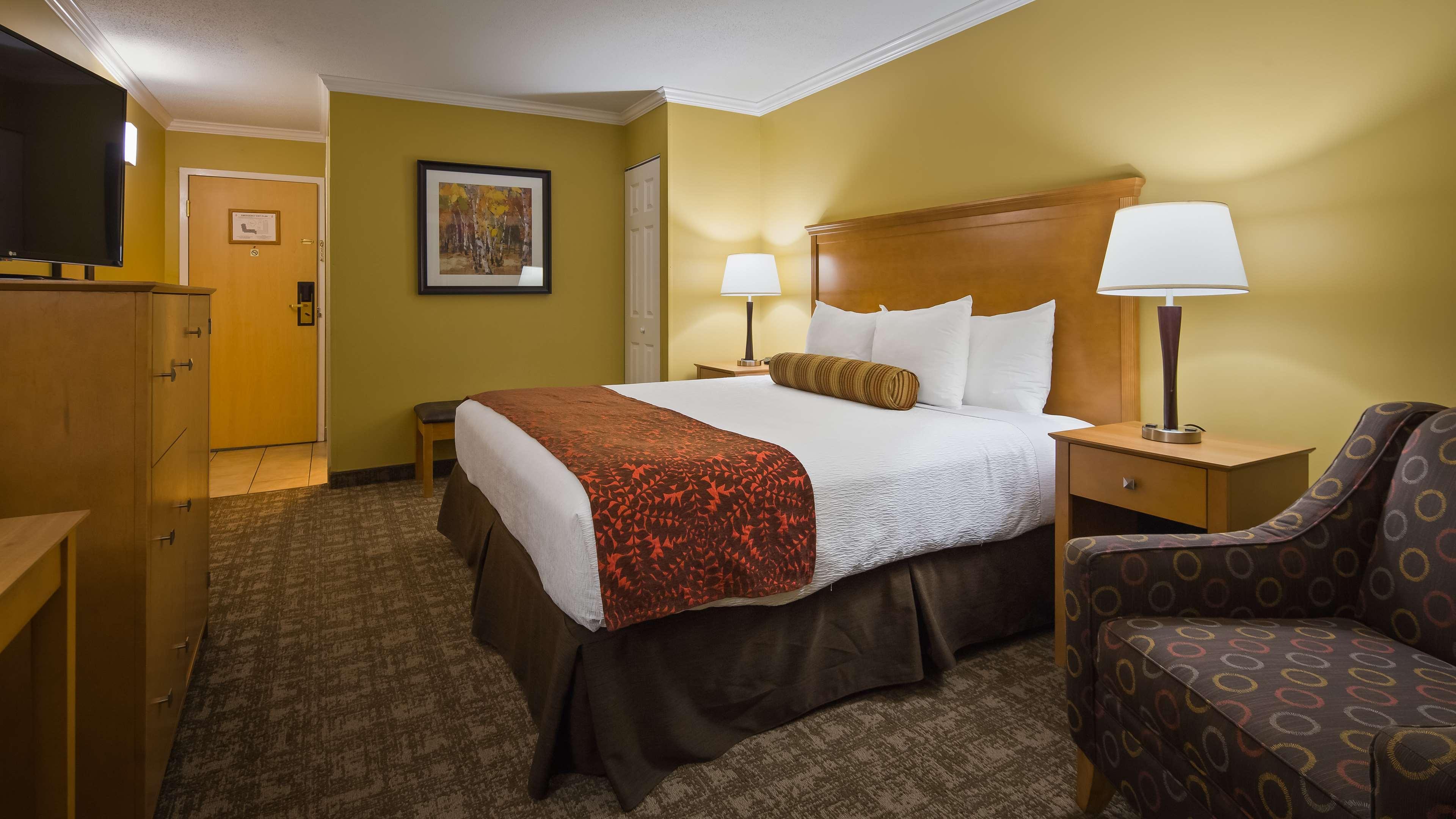 Best Western Plus Windjammer Inn&Conference Center Burlington Extérieur photo