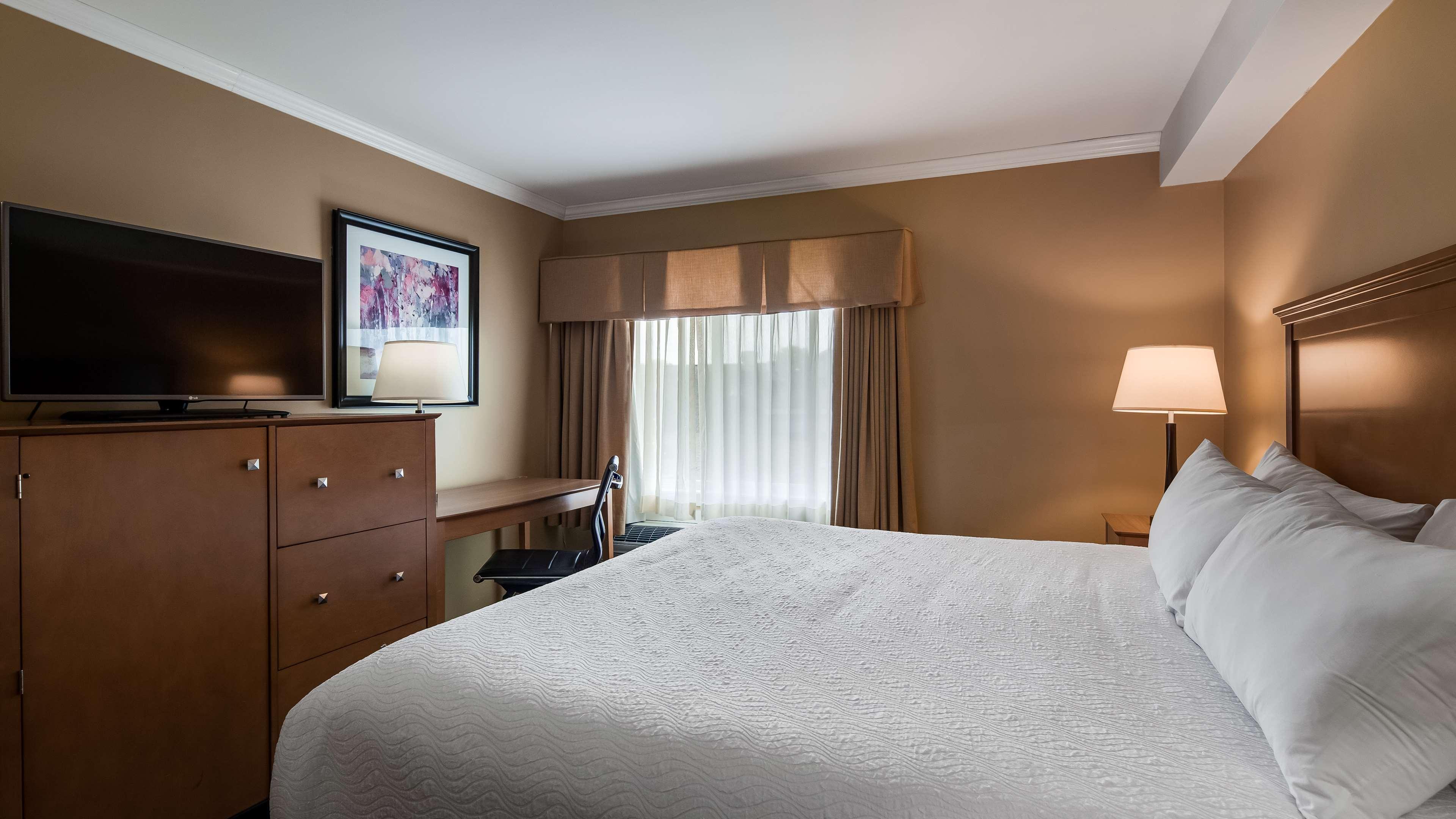 Best Western Plus Windjammer Inn&Conference Center Burlington Extérieur photo