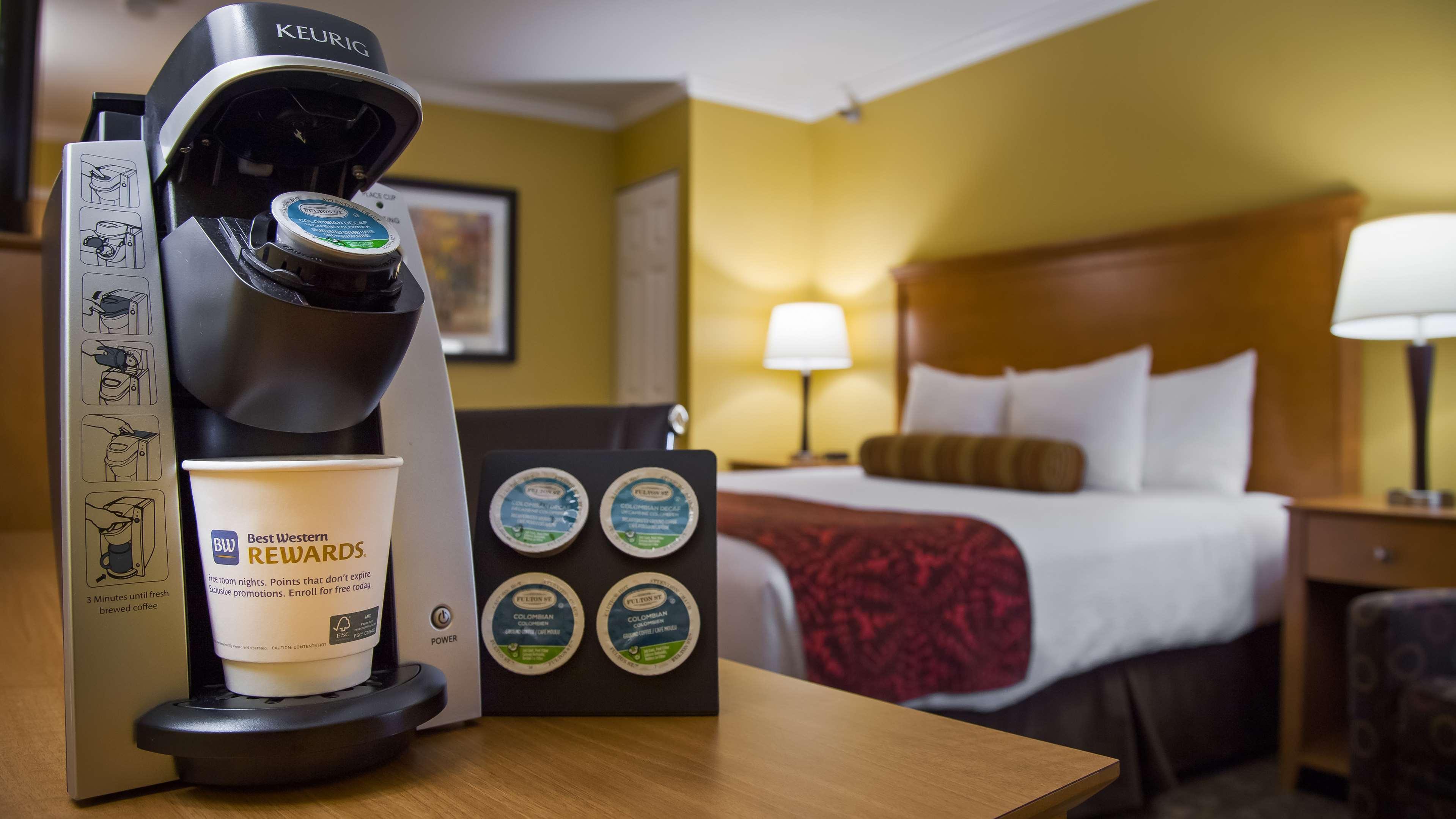 Best Western Plus Windjammer Inn&Conference Center Burlington Extérieur photo