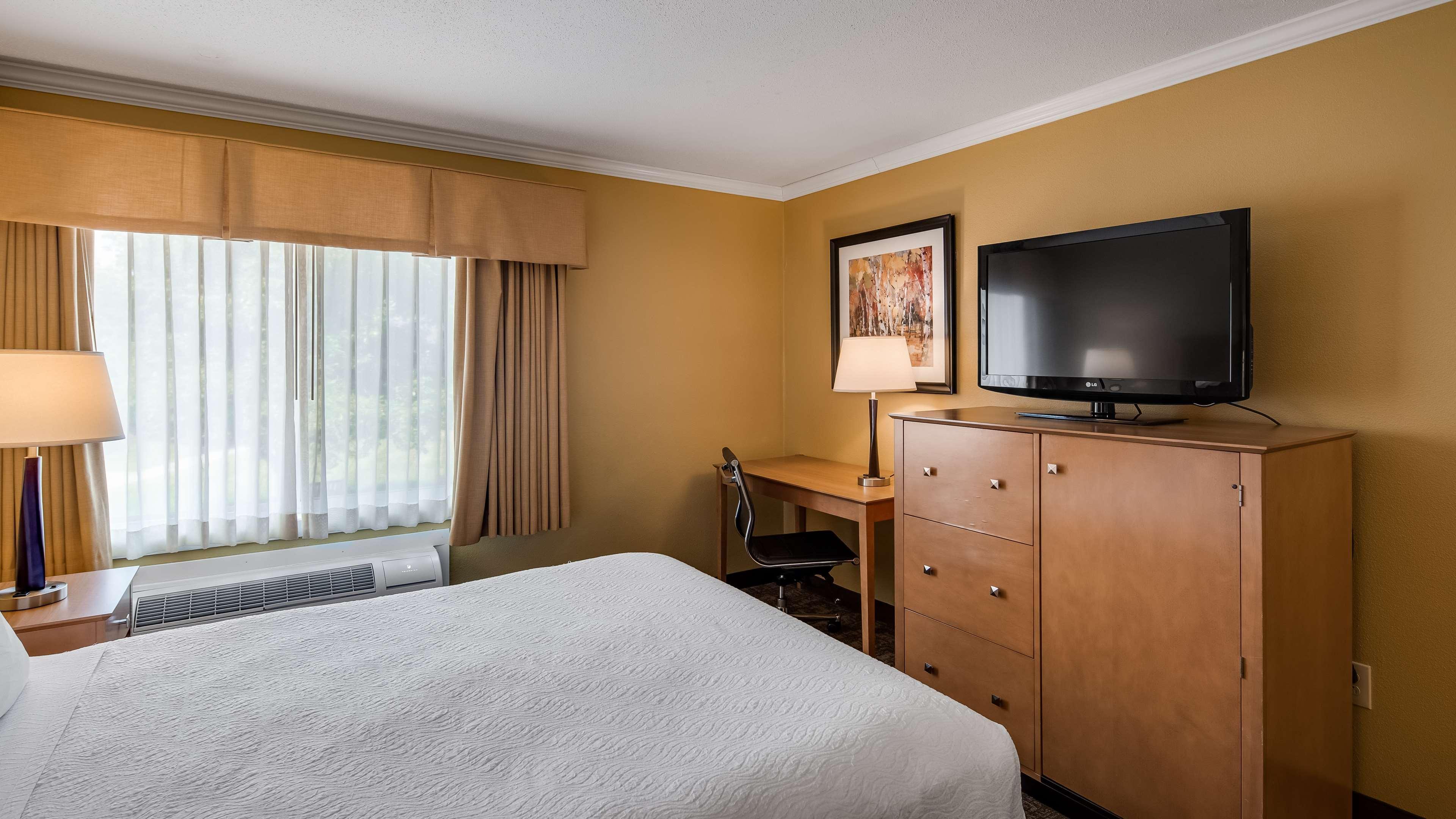 Best Western Plus Windjammer Inn&Conference Center Burlington Extérieur photo