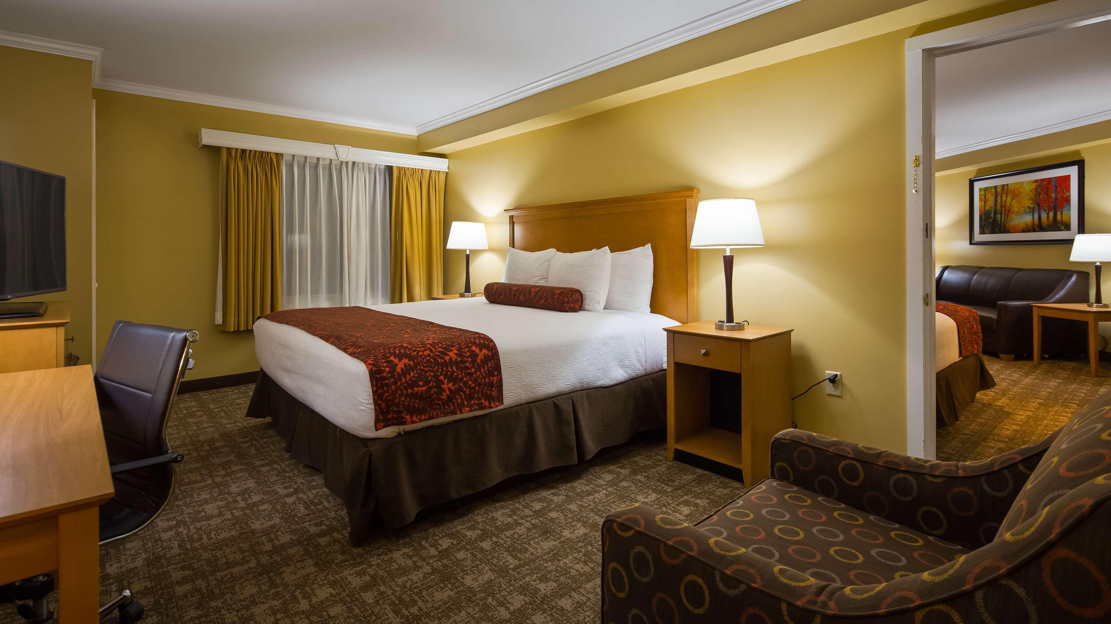 Best Western Plus Windjammer Inn&Conference Center Burlington Extérieur photo