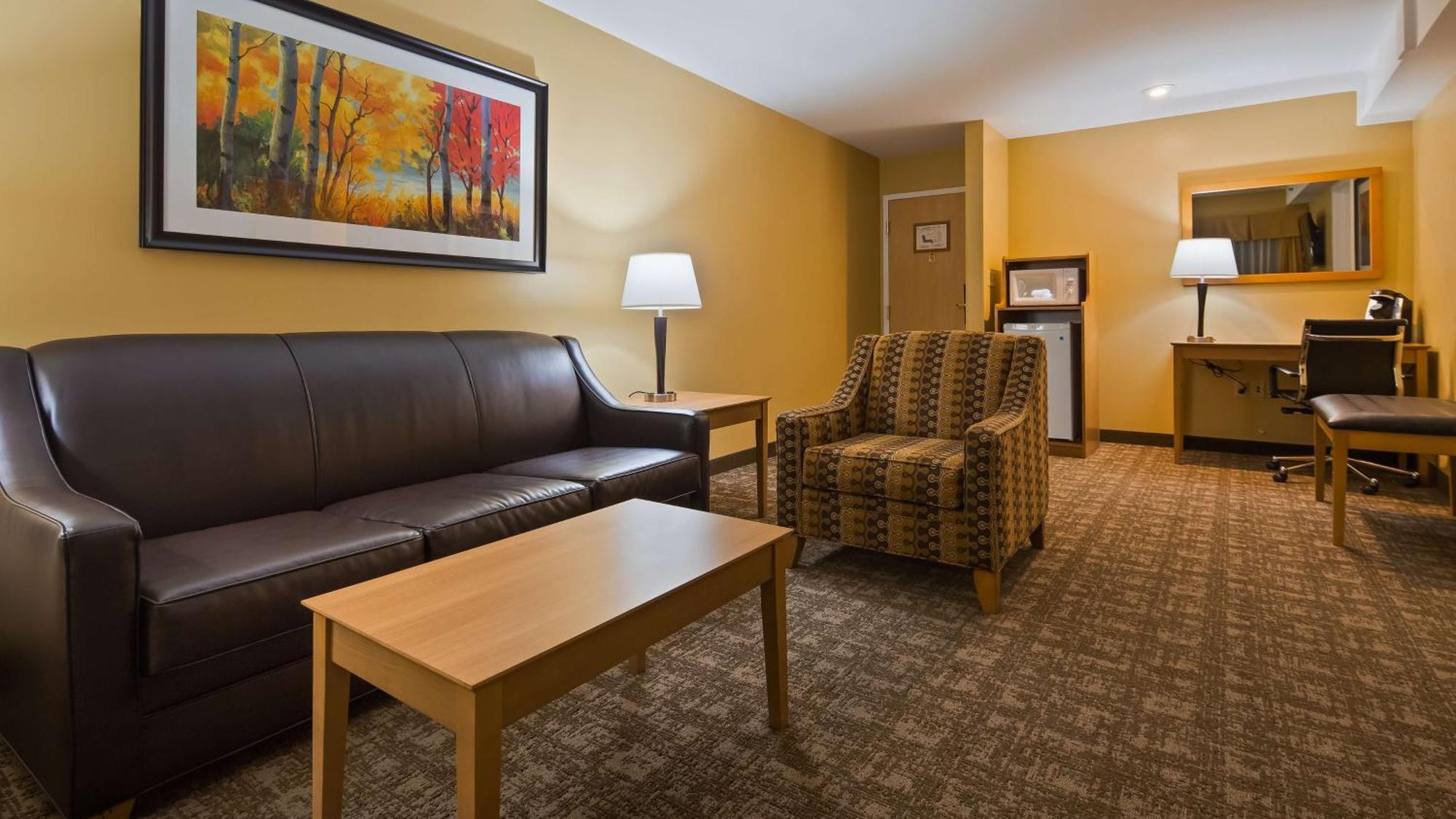 Best Western Plus Windjammer Inn&Conference Center Burlington Extérieur photo