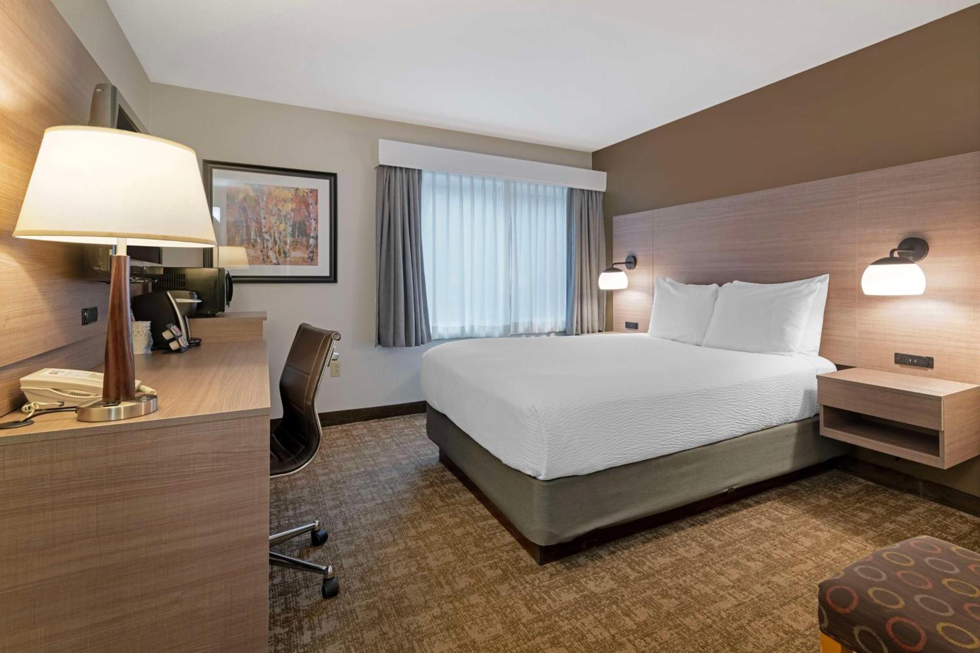 Best Western Plus Windjammer Inn&Conference Center Burlington Extérieur photo