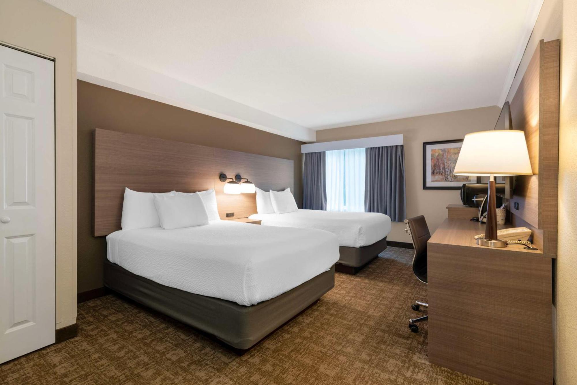 Best Western Plus Windjammer Inn&Conference Center Burlington Extérieur photo