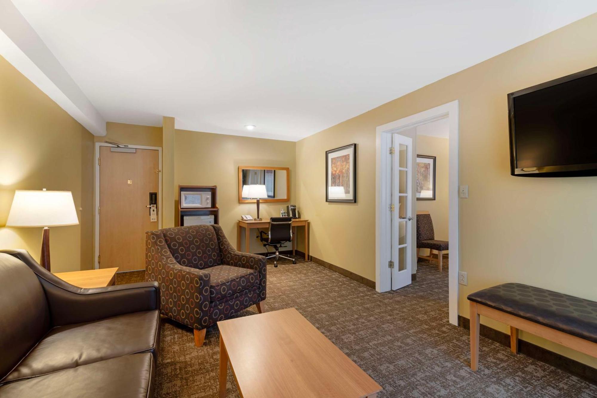 Best Western Plus Windjammer Inn&Conference Center Burlington Extérieur photo