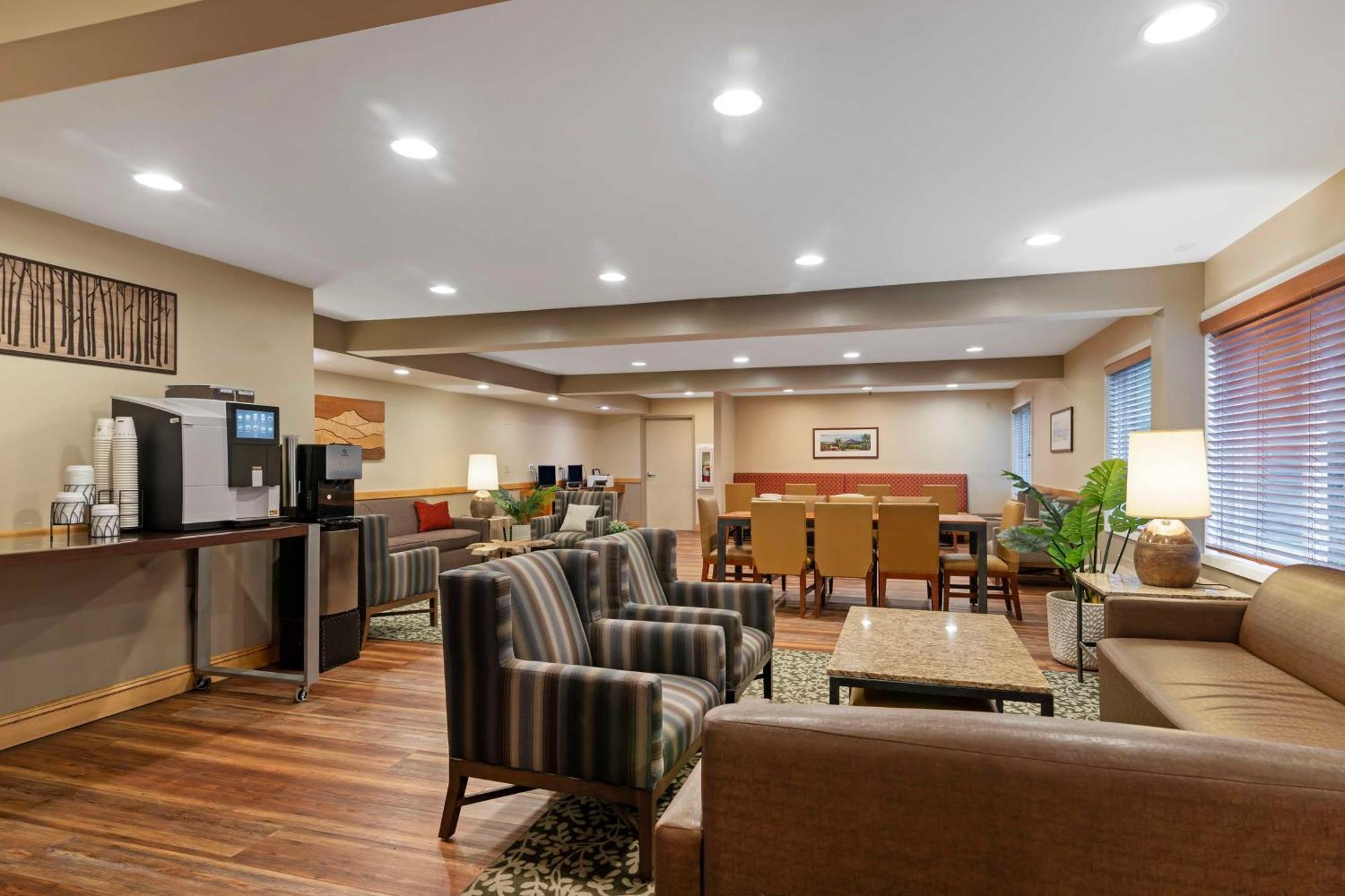 Best Western Plus Windjammer Inn&Conference Center Burlington Extérieur photo