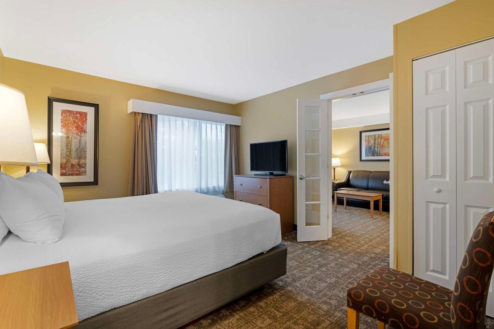 Best Western Plus Windjammer Inn&Conference Center Burlington Extérieur photo