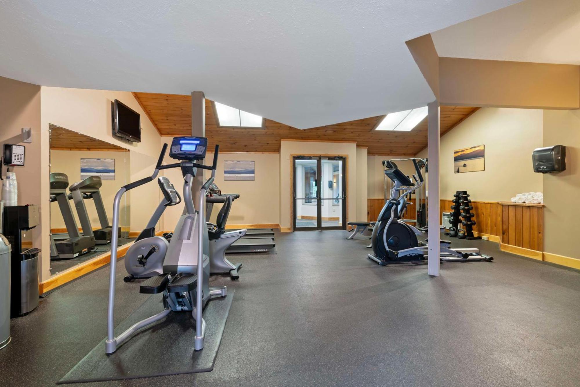 Best Western Plus Windjammer Inn&Conference Center Burlington Extérieur photo