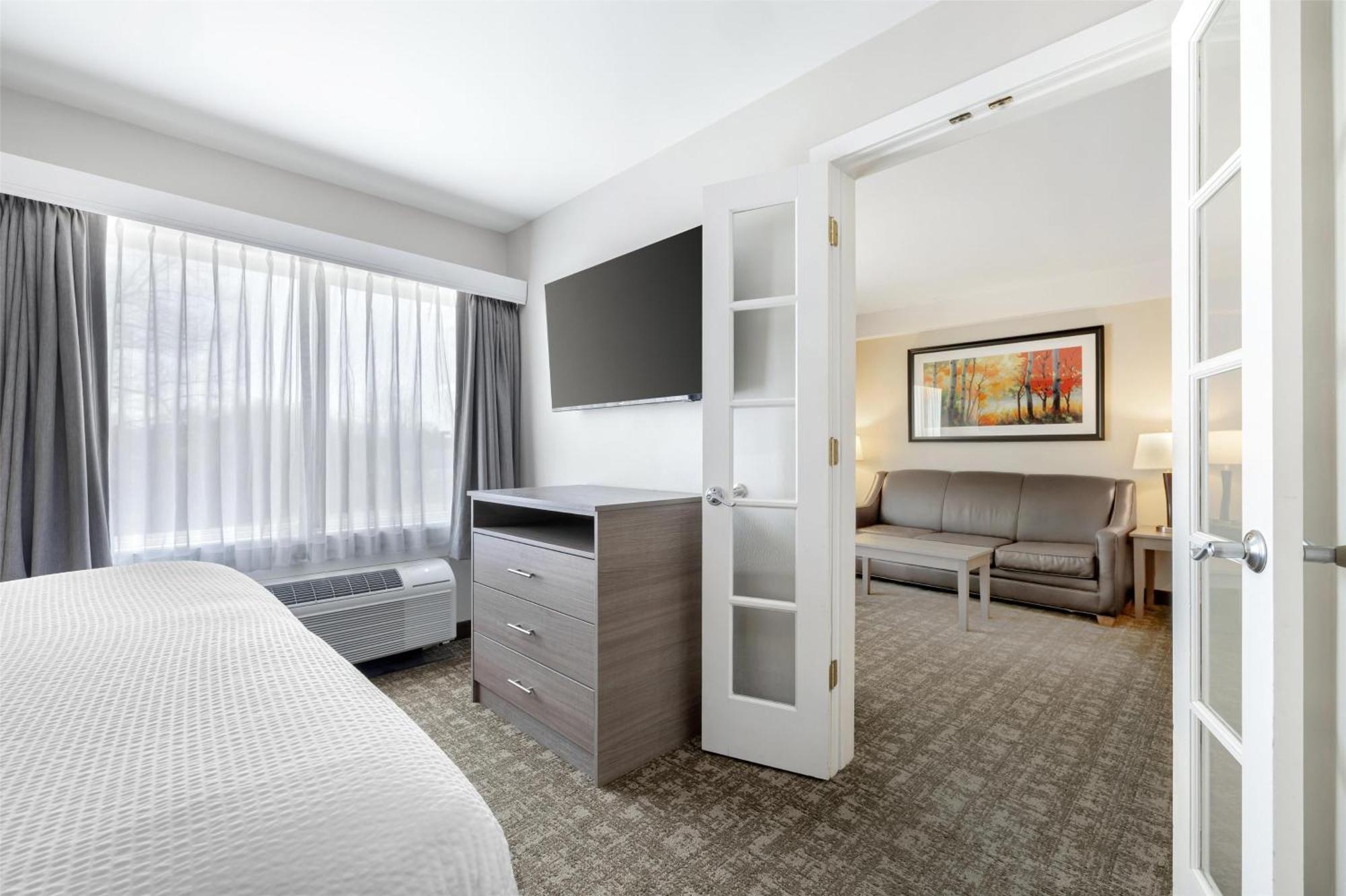 Best Western Plus Windjammer Inn&Conference Center Burlington Extérieur photo